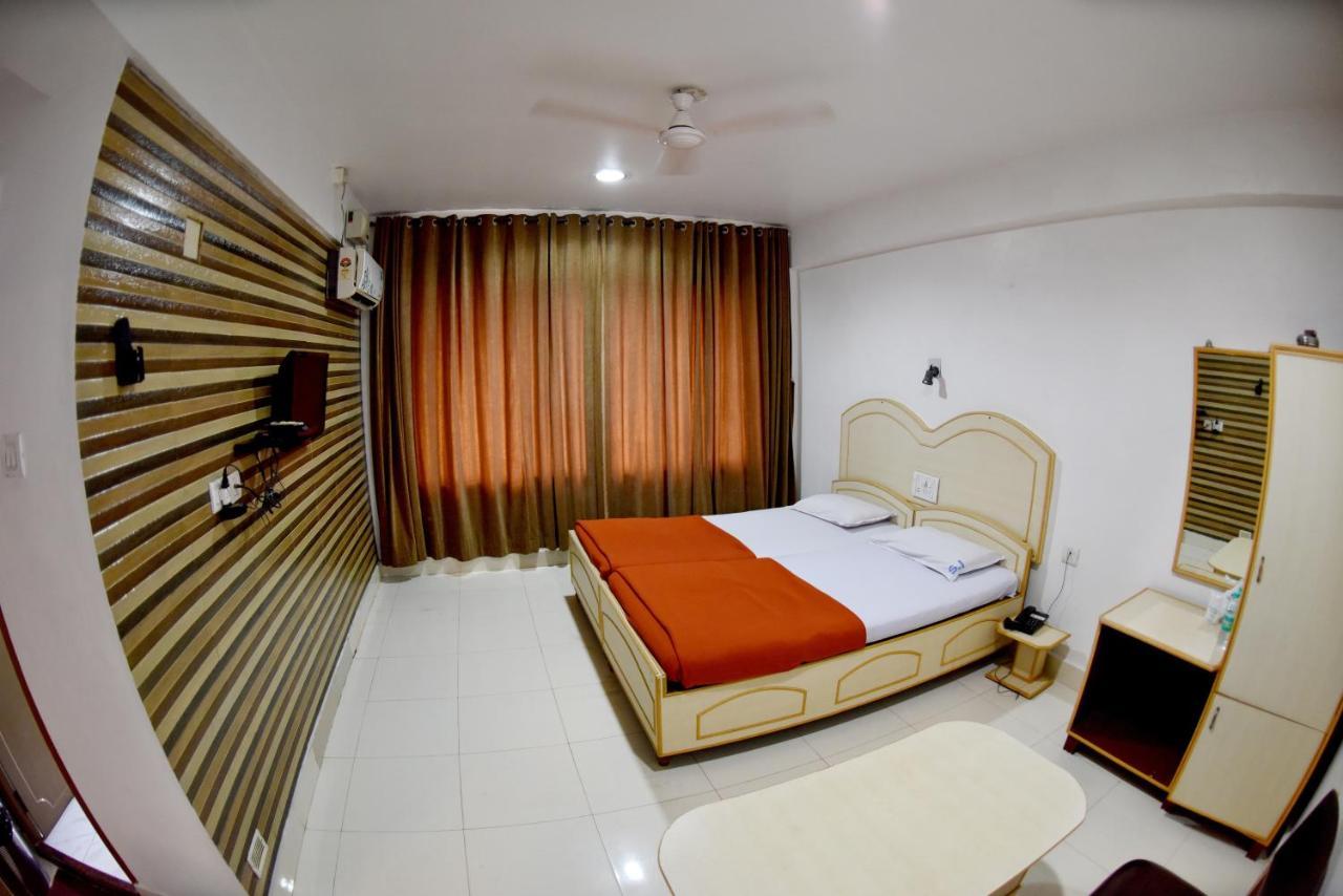 Hotel Sharada International Udupi Exterior photo