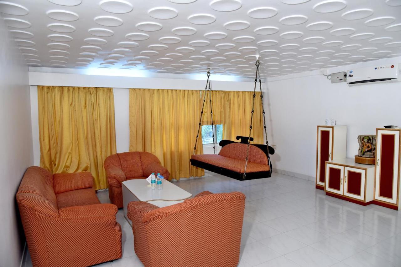 Hotel Sharada International Udupi Exterior photo